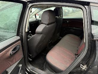 Seat Leon 2.0 FSI Reference (Hatchback 5-dr.) picture 15