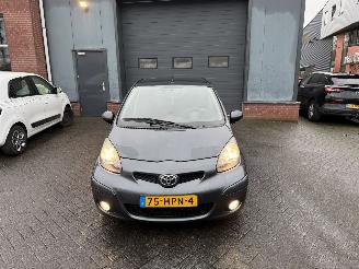 Toyota Aygo 1.0-12V Comfort (Hatchback 5-dr.) picture 8