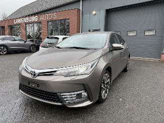 skadebil auto Toyota Corolla SEDAN 1.6 2016/11