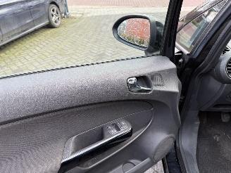 Opel Corsa 1.2-16V Essentia (Hatchback 3-dr.) picture 14