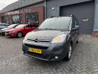 Vaurioauto  passenger cars Citroën Berlingo 1.2 PureTech Feel (MPV 5-dr.) 2016/9