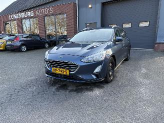 Damaged car Ford Focus 1.0 EcoBoost Titanium Business 2019/2