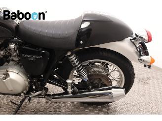 Triumph Thruxton 900  picture 21