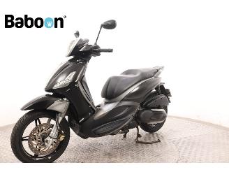 Piaggio Beverly 350 Sport Touring ABS picture 4