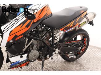 KTM  990 SuperDuke picture 20