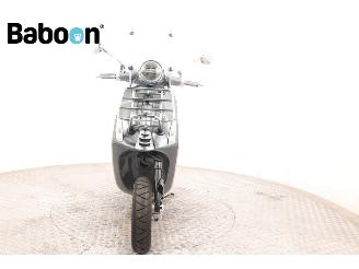 Vespa  Primavera 45KM picture 3