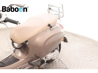 Vespa  Primavera 45KM picture 16