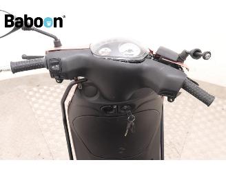 Piaggio  Zip 45KM picture 14