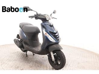 Piaggio  Zip 25KM picture 2