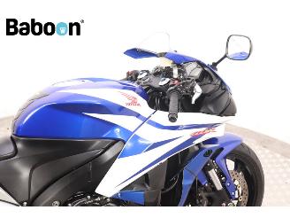 Honda CBR 600 RR picture 16