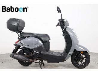 damaged scooters Sym  Mio 50i 45KM 2022/10