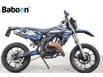 skadebil bromfiets Rieju  MRT 50 SM 45KM 2020/2