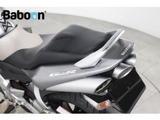 Suzuki  GSR 600 picture 16