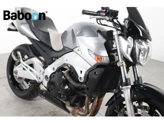 Suzuki  GSR 600 picture 10