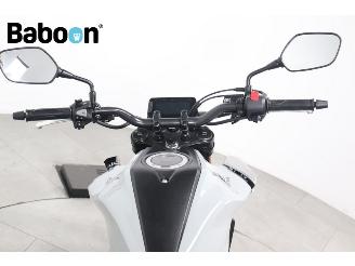 Honda CB 125 R picture 15