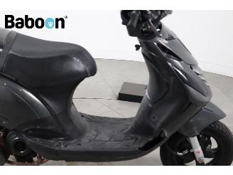 Piaggio  Zip 45KM picture 11