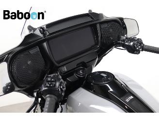 Harley-Davidson  FLHXU Street Glide Ultra 117 picture 21