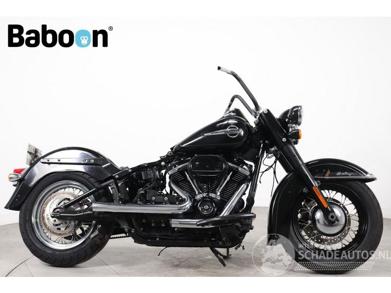 Harley-Davidson  FLHCS Softail Heritage Classic