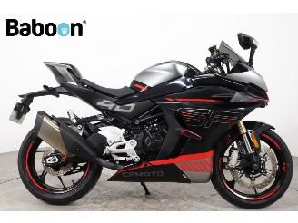 krockskadad bil motor BMW S 1000 XR 450 SR 2023/11