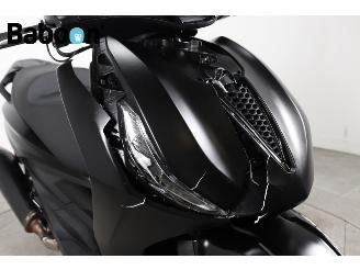 Piaggio  400 Beverly S HPE picture 17