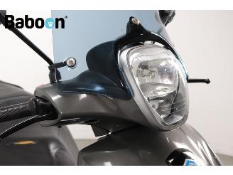 Piaggio  350 Beverly Sport ABS picture 18