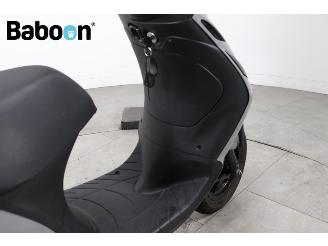 Piaggio  Zip 45KM picture 11