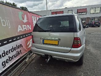 Mercedes Ml-klasse 270 cdi special edition picture 3