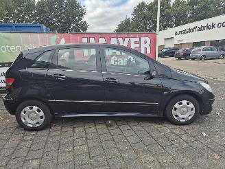 Mercedes B-klasse 150 business class picture 2