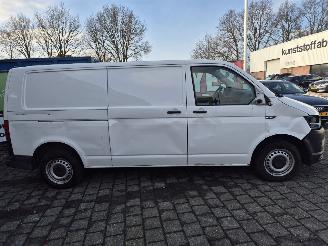 Volkswagen Transporter 2.0 tdi L2H2 trendline picture 2