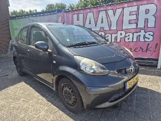 Voiture accidenté Toyota Aygo 1.0 12v 2006/3
