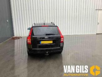 Kia Cee d  picture 2