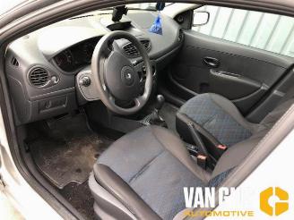 Renault Clio Clio III (BR/CR), Hatchback, 2005 / 2014 1.2 16V 75 picture 8