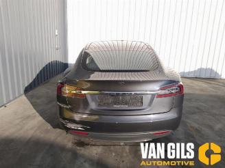 Vrakbiler auto Tesla Model S Model S, Liftback, 2012 90D 2016/3