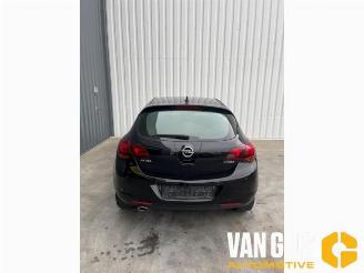 Opel Astra Astra J (PC6/PD6/PE6/PF6), Hatchback 5-drs, 2009 / 2015 1.6 Turbo 16V picture 5