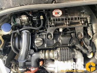 Citroën C4 cactus C4 Cactus (0B/0P), Hatchback 5-drs, 2014 1.6 Blue Hdi 100 picture 18