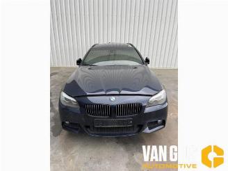 BMW 5-serie 5 serie Touring (F11), Combi, 2009 / 2017 535i 24V TwinPower Turbo picture 2