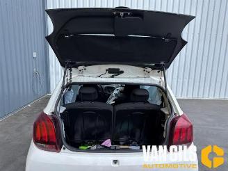 Peugeot 108 108, Hatchback, 2014 1.0 12V picture 9