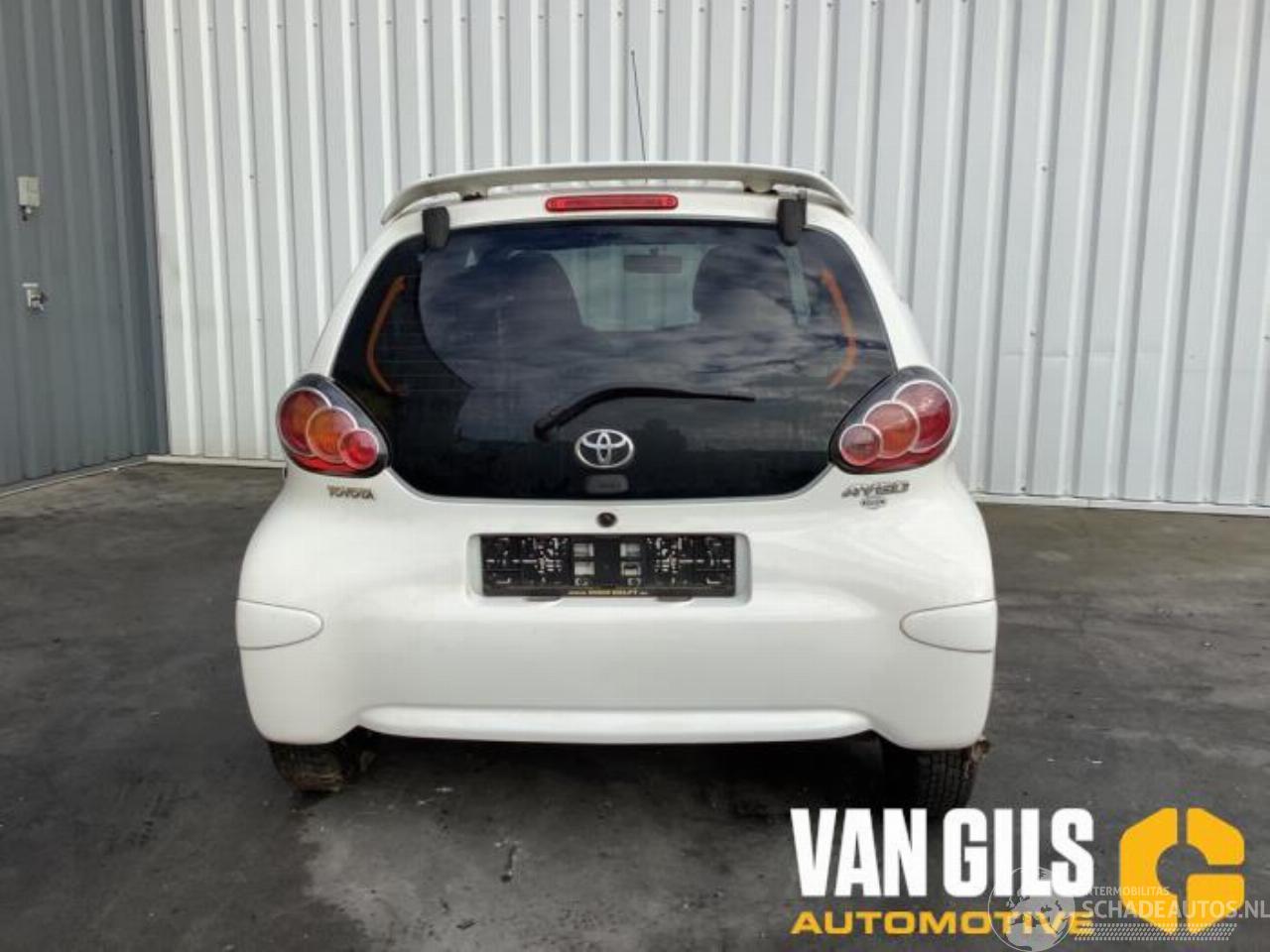 Toyota Aygo Aygo (B10), Hatchback, 2005 / 2014 1.0 12V VVT-i