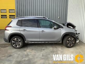 Peugeot 2008 2008 (CU), MPV, 2013 / 2019 1.2 12V e-THP PureTech 110 picture 4