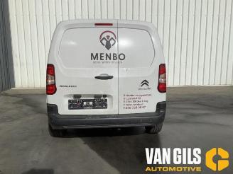 krockskadad bil auto Citroën Berlingo Berlingo, Van, 2018 1.5 BlueHDi 100 2024/3