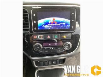 Mitsubishi Outlander Outlander (GF/GG), SUV, 2012 / 2022 2.0 16V PHEV 4x4 picture 21