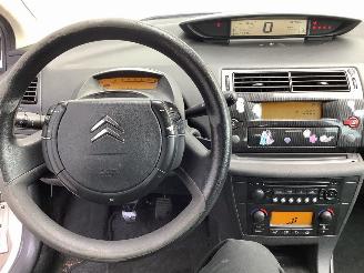 Citroën C4 1.4 16V Hatchback 4Dr Benzine 1.360cc 66kW (90pk) picture 14