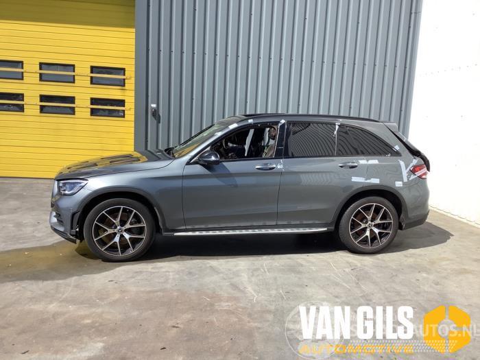 Mercedes GLC GLC (X253), SUV, 2015 / 2023 2.0 200 16V EQ Boost