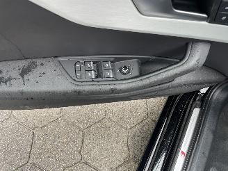 Audi A4 Avant 40 TFSI 2.0 140KW S line picture 9