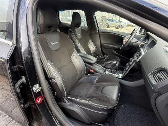 Volvo V-40 1.6 T3 R-Design picture 13