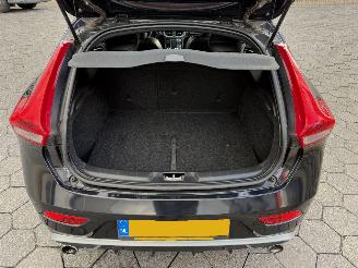 Volvo V-40 1.6 T3 R-Design picture 11
