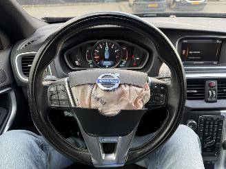Volvo V-40 1.6 T3 R-Design picture 16