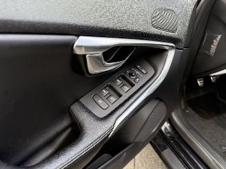 Volvo V-40 1.6 T3 R-Design picture 8