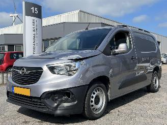 krockskadad bil bedrijf Opel Combo 1.5D L2H1 Selection 2021/10