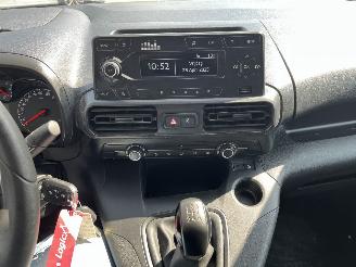 Opel Combo 1.5D L2H1 Selection picture 18